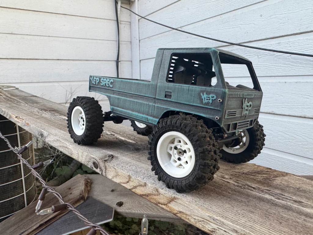 YepSpec Scx24 Box Truck product image (1)