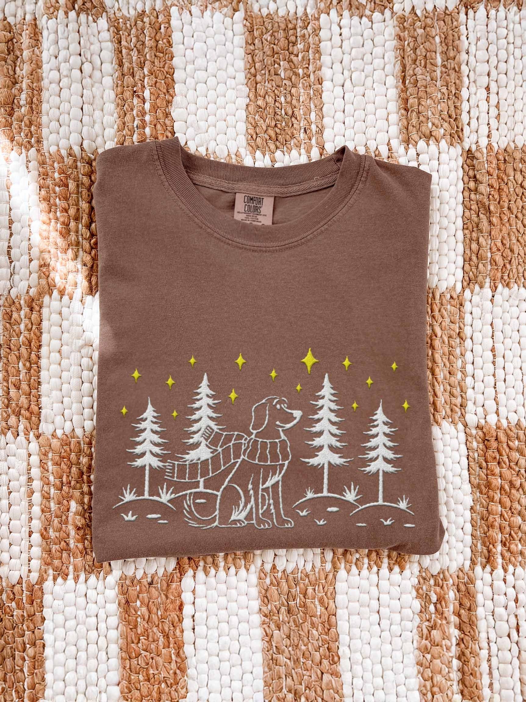 Labrador Retriever Winter/Christmas Line Art Design Embroidered T-Shirt product image (1)