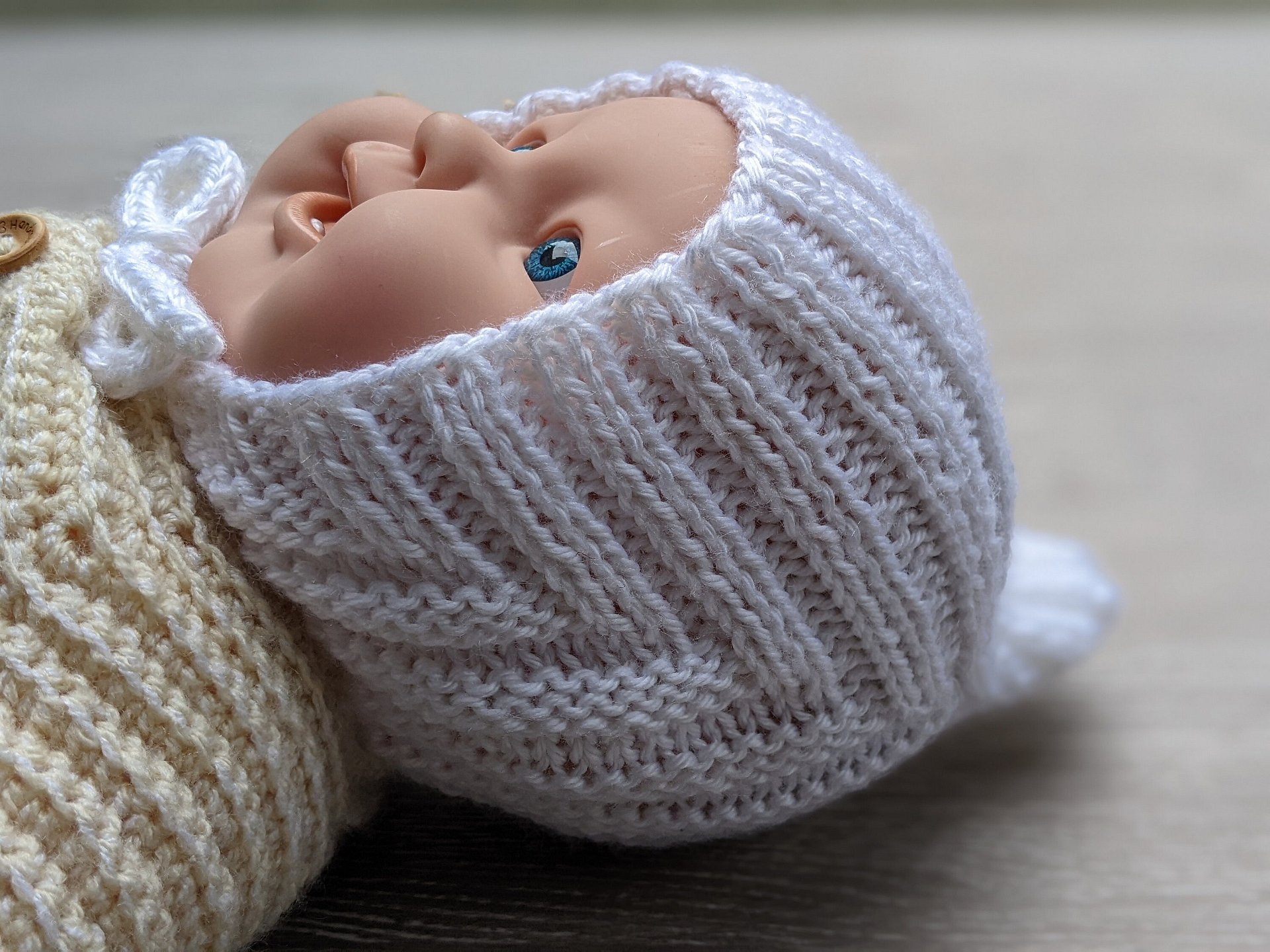 Baby Pixie Hat Knitting Pattern product image (8)