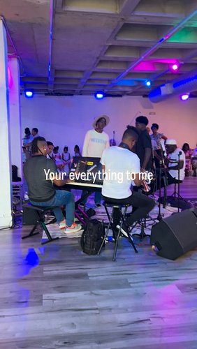 Saturday worship!!!
“You’re Everything To Me”

@pianovibes 

#praise 
#cadenceistrending 
#cadencewanza 
#wanza