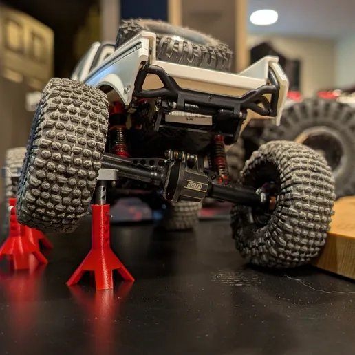 Scale Adjustable RC Jack Stand product image (3)