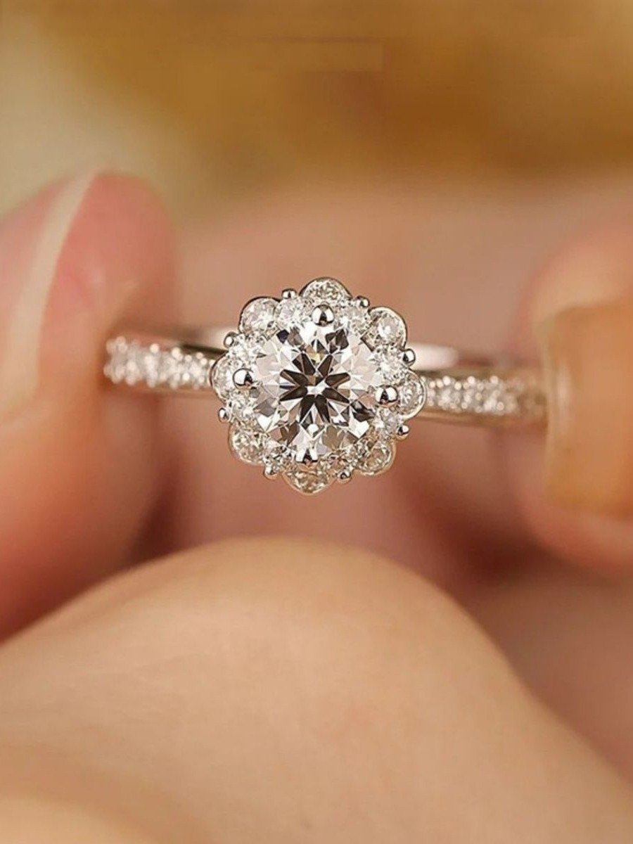 1 Carat 925 Sterling Silver Moissanite Ring product image (5)