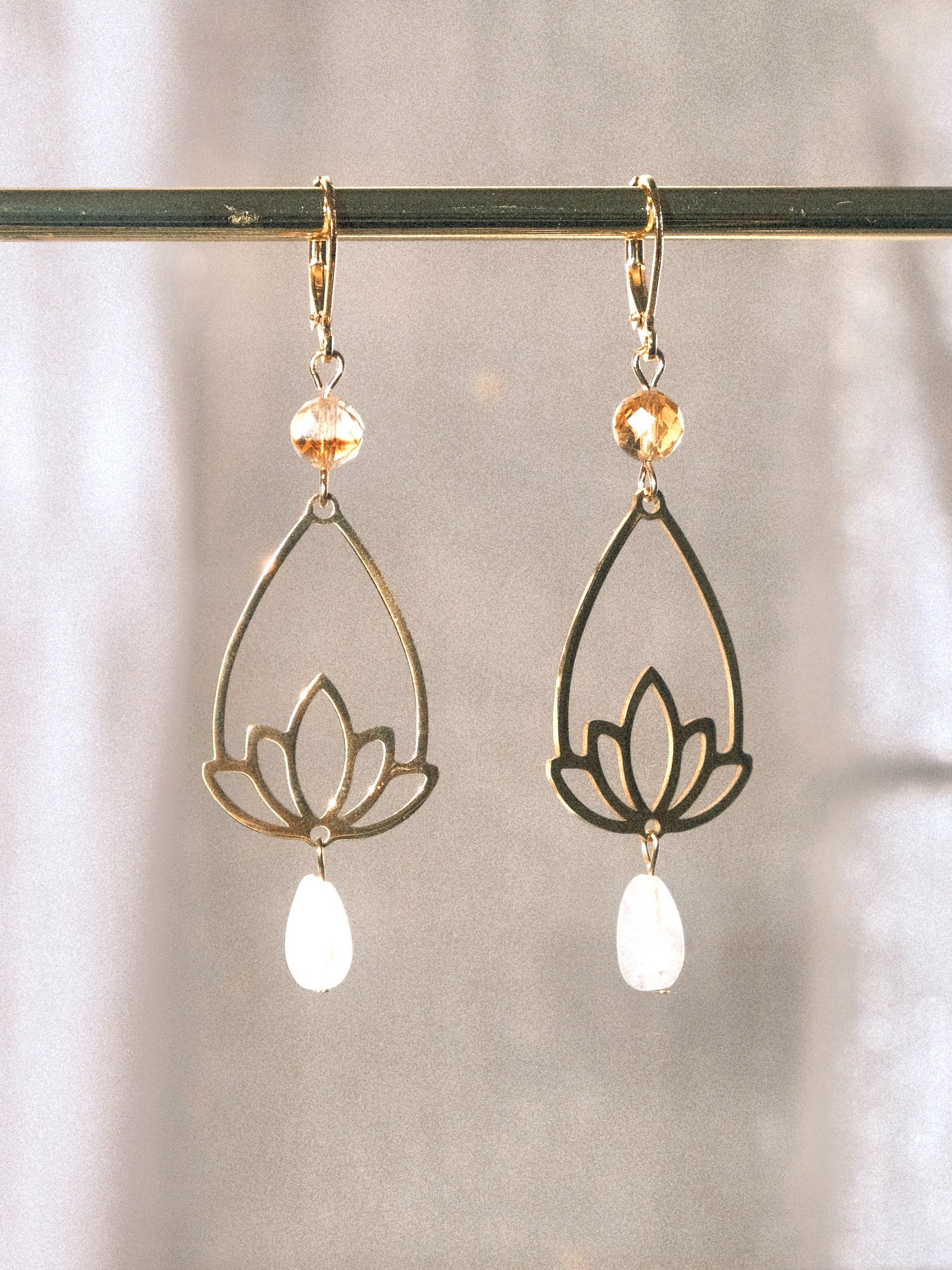 Lotus tears - Moonstone & citrine earrings product image (3)