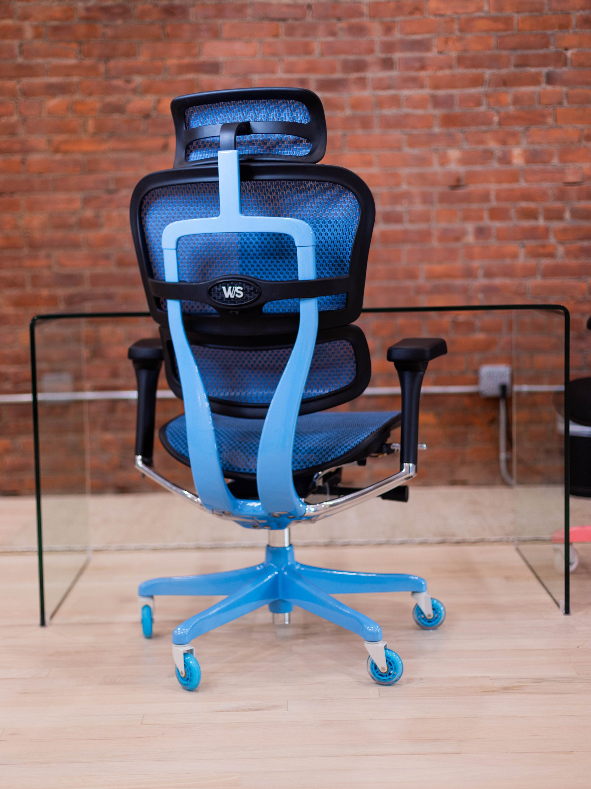 The Smurf Laptop Holder product image (5)
