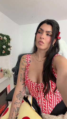 Live on the front page of Twitch this Wednesday for my birthday!! 💓twitch || wolfee @8am CEST