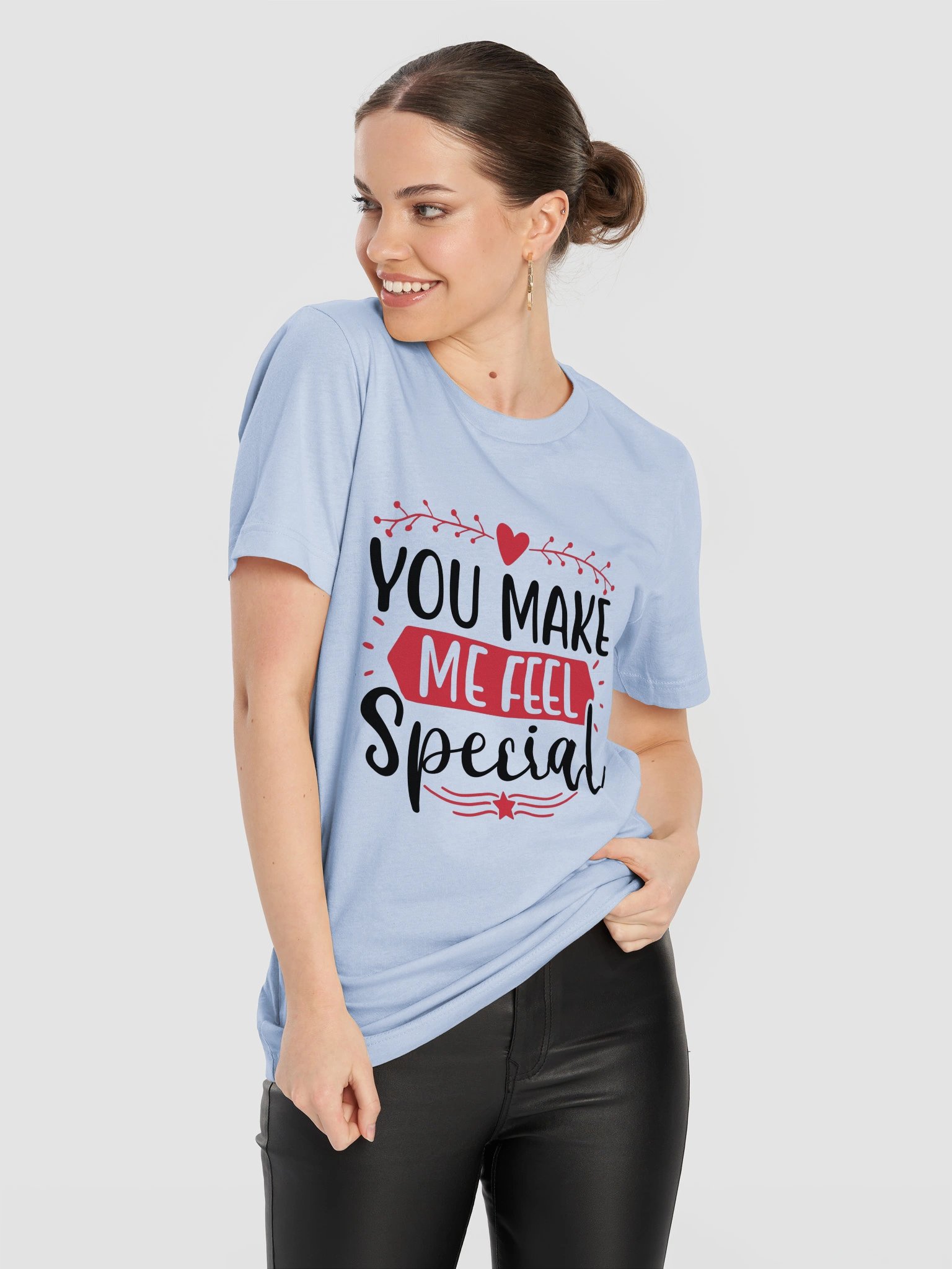 ME FEEL Red Heart Graphic Tee product image (71)