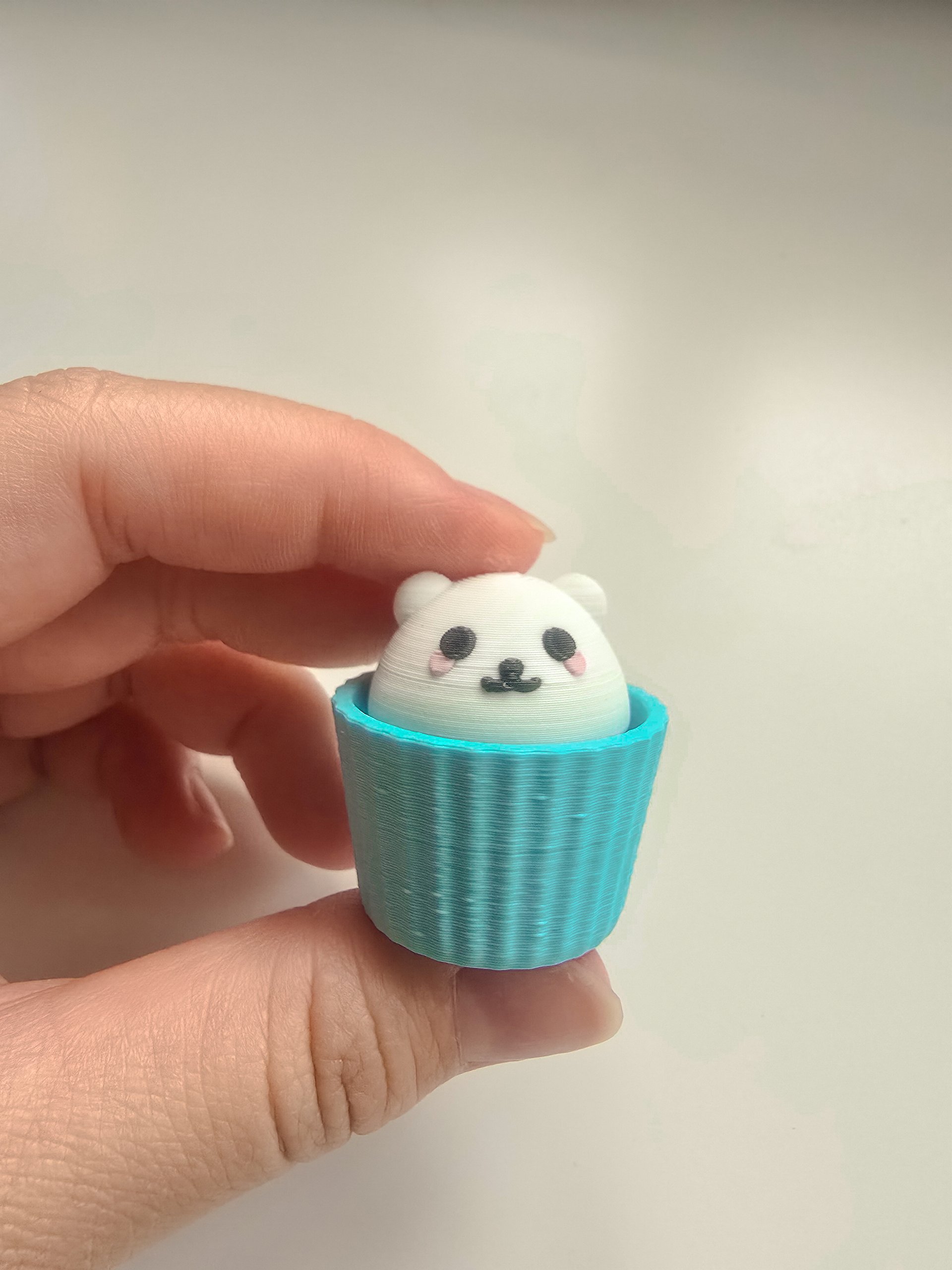 cupcake clicky keychain product image (14)