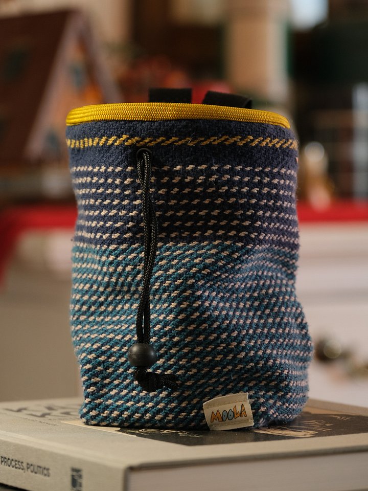 Midnight Woven Blanket Chalk Bag product image (1)