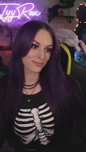 GRWM while I talk about some of the things I’ve learned while streaming full time! THIS ADVICE IS ONLY FOR THOSE WANTING STRE...