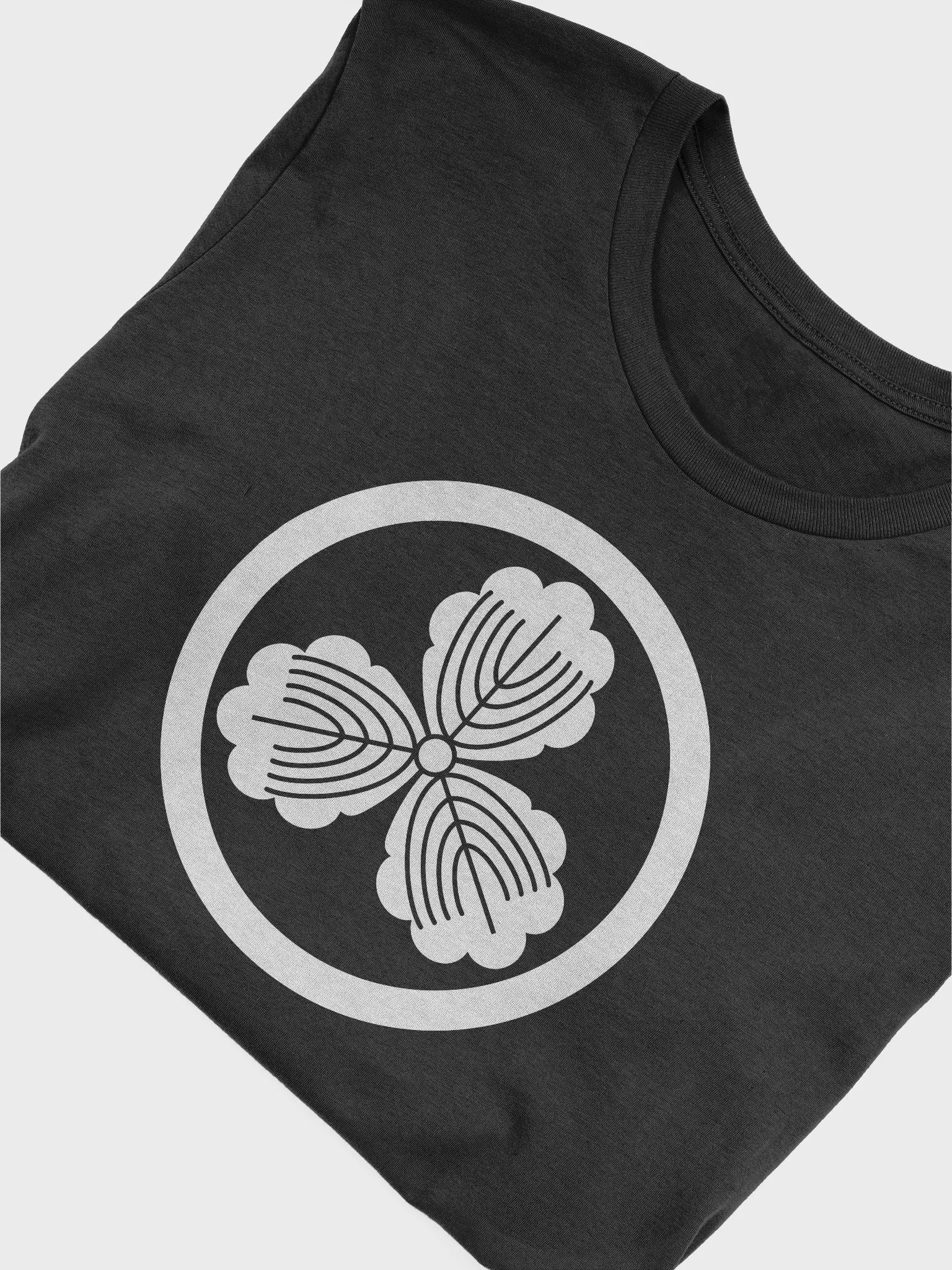 Makino Clan Mon Premium Soft Tee product image (7)