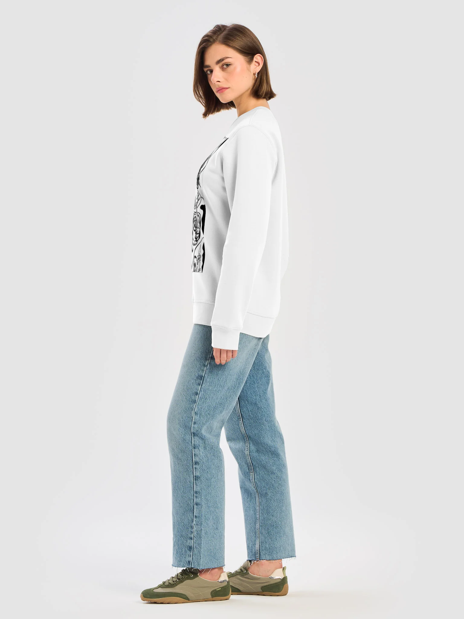 Cat-loving Witchy Shirt product image (24)
