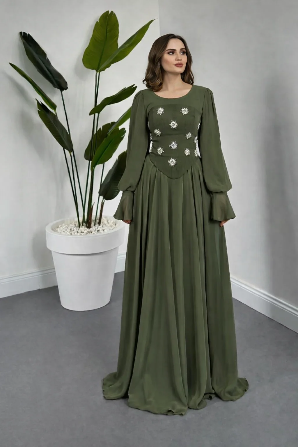 Luxury dress product image (1)
