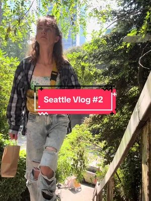 Seattle vlog #2… the one with the robot ☕️☺️