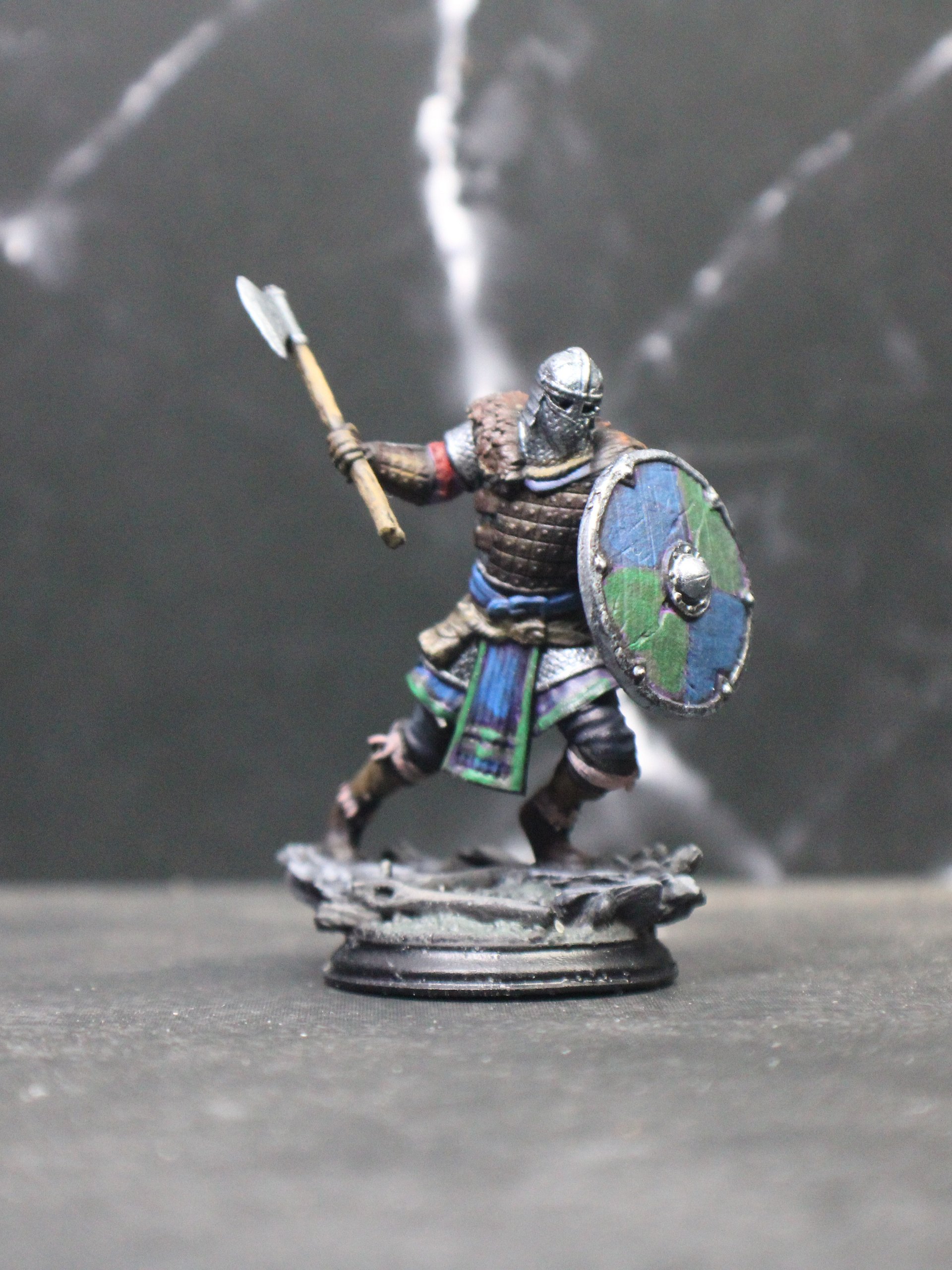 Nils Olav – The Heartland Hero (Pre-Painted 32mm Miniature) product image (2)