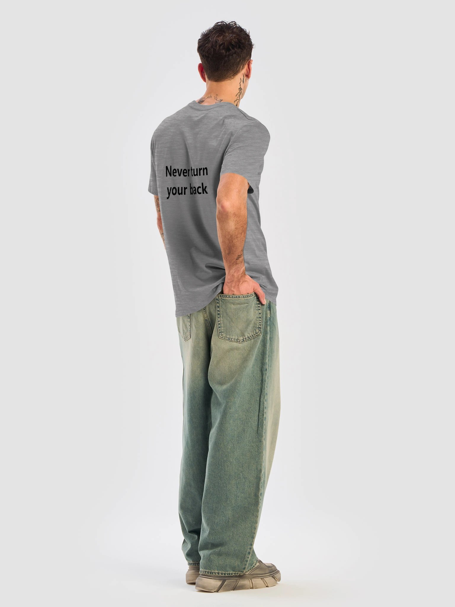 Never turn your back - Classic Organic Tee product image (6)