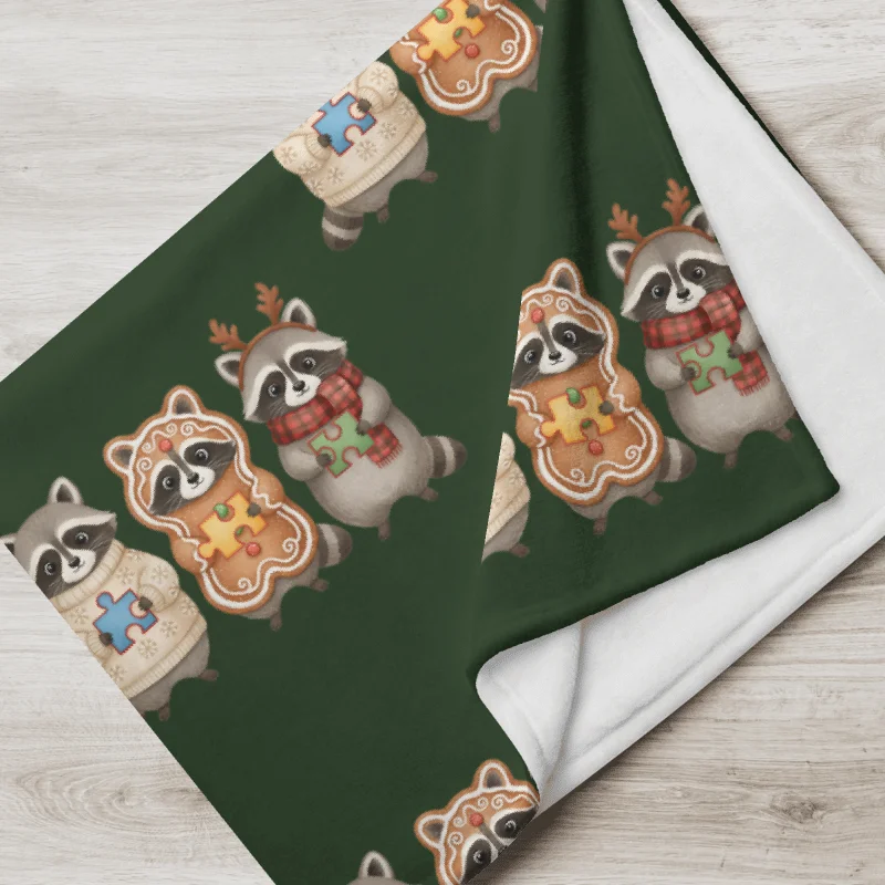 Cozy Green Fuzzy Throw Blanket – Christmas Raccoon Puzzle Design product image (8)