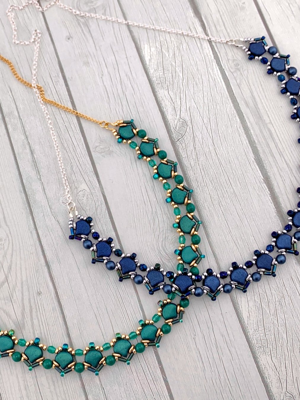 Queen’s Trellis Necklace - Blue product image (3)