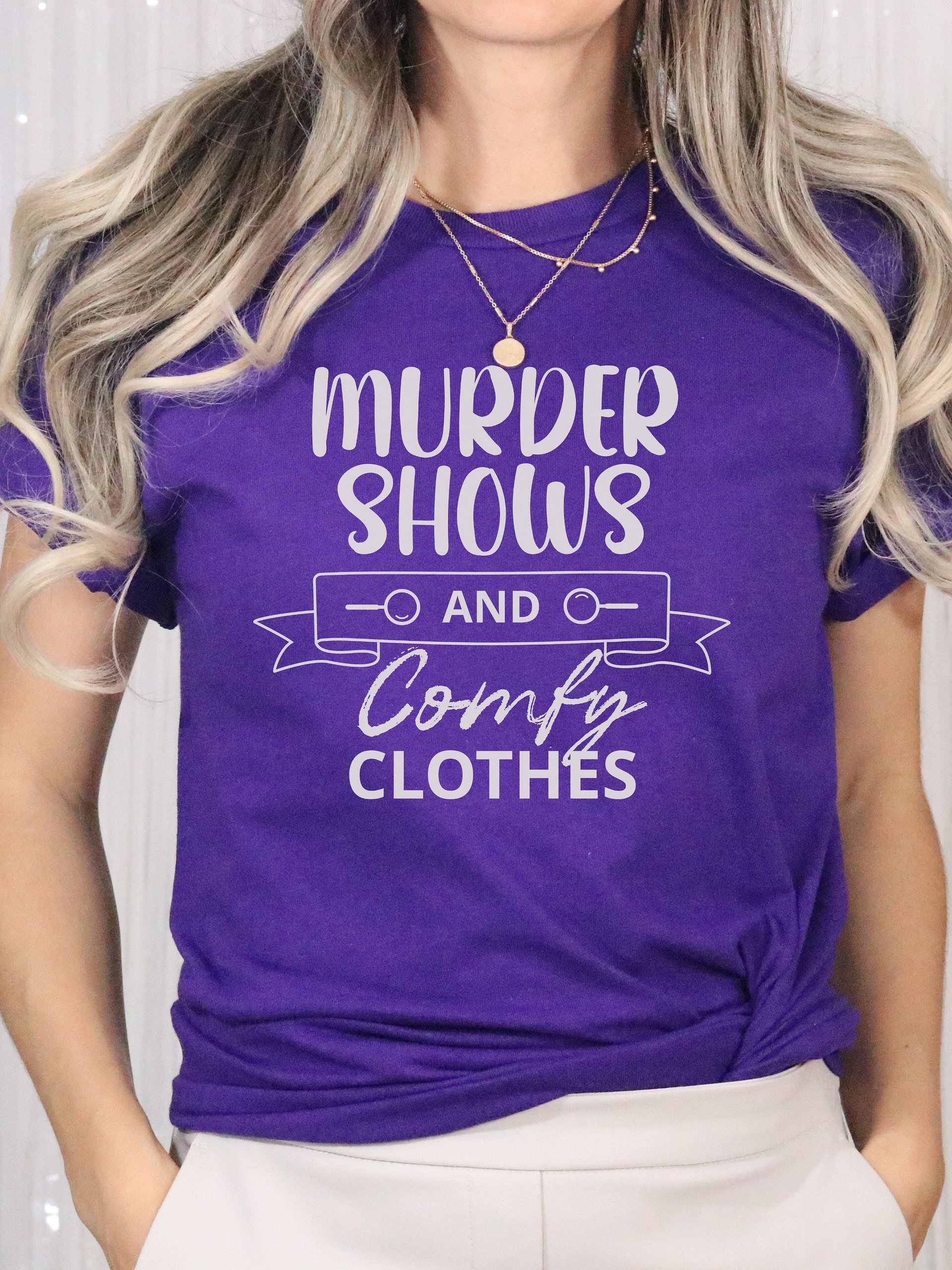 Murder Shows and Comfy Clothes Halloween T-Shirt - Dark product image (15)