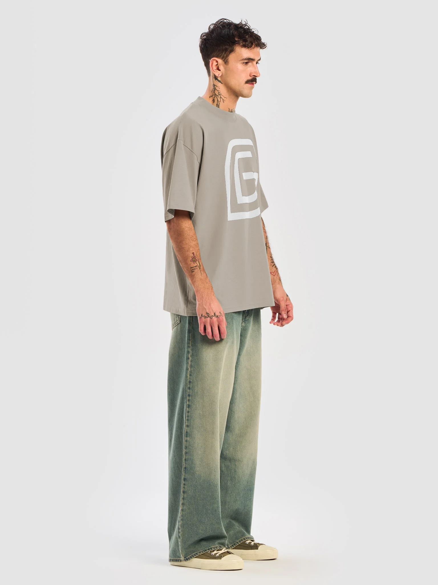 Oversized T product image (7)