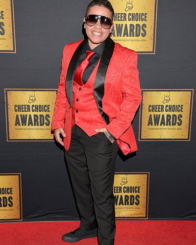 #redcarpet #cheerchoiceawards @cheerchoiceawards #chasingsmiles #vegas #top5 #winner #mentalhealthadvocate what a weekend thi...