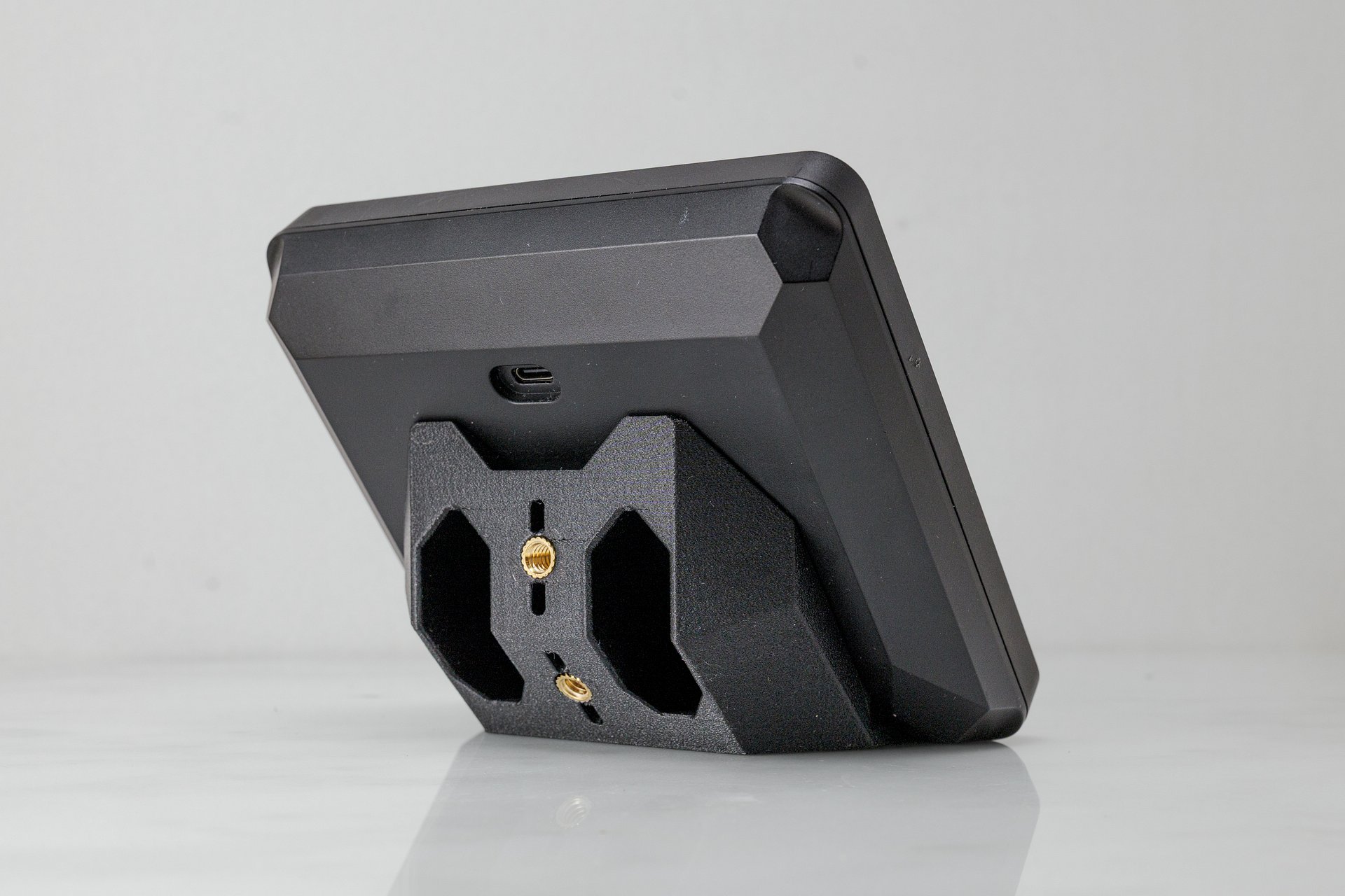 Deckbutt for StreamDeck Plus | 1/4" Adapter Mount product image (10)