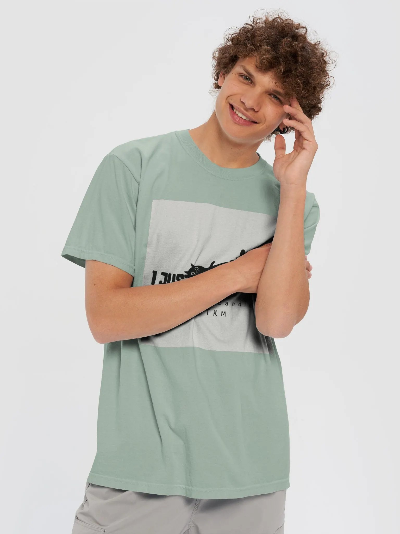 Queen Bandit merch product image (61)