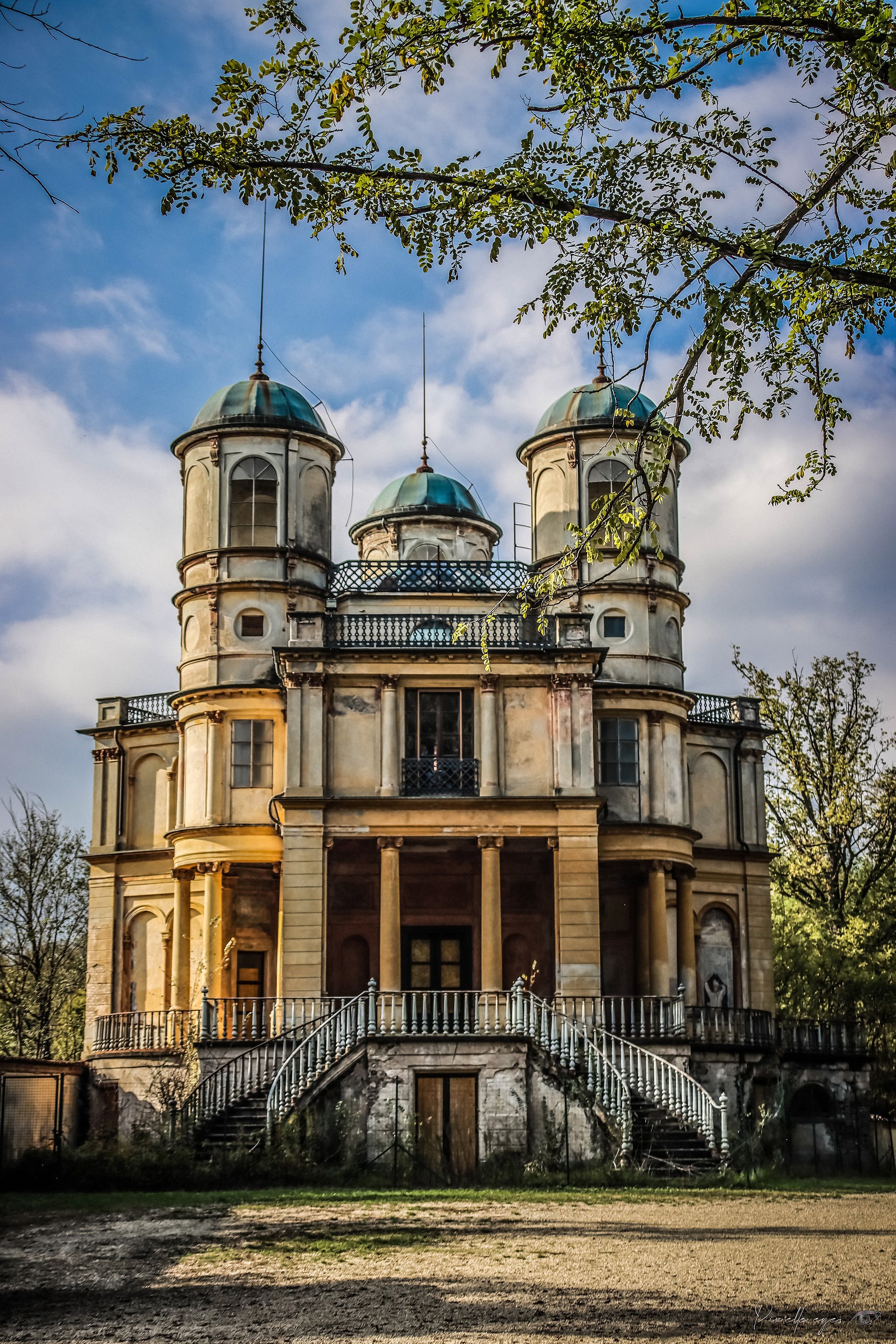 Villa Bizarria – Urbex Italy - Limited Edition product image (1)