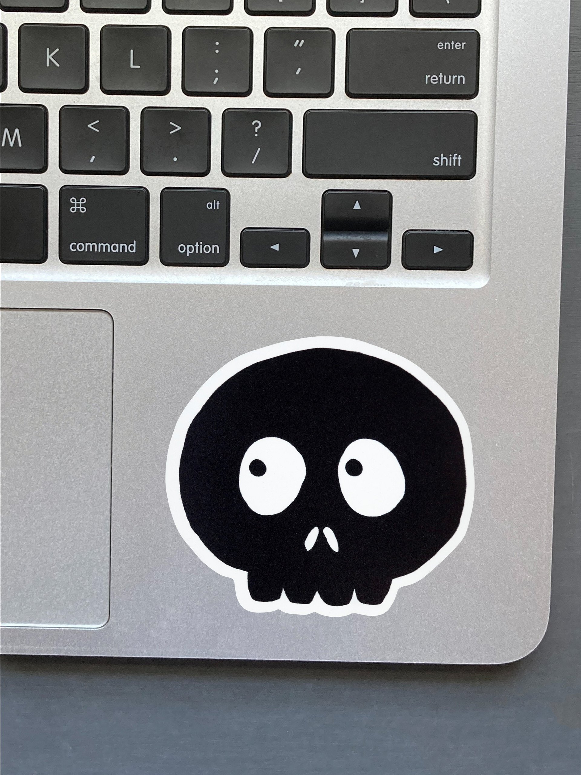 VINYL STICKER - SKULL 04 product image (2)