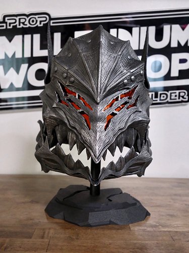 This thing is pure nightmare fuel. The Beast of Darkness helmet - 100% 3D printed, NO Sanding, and painted to look like it cr...