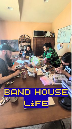 What's life like when you live with your band? This week in the Cosmic Neighborhood... episode 4

The vlog is back! This is j...