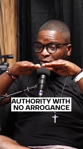 Stop telling people you're an expert and start showing them. This simple storytelling shift changes how your audience perceiv...