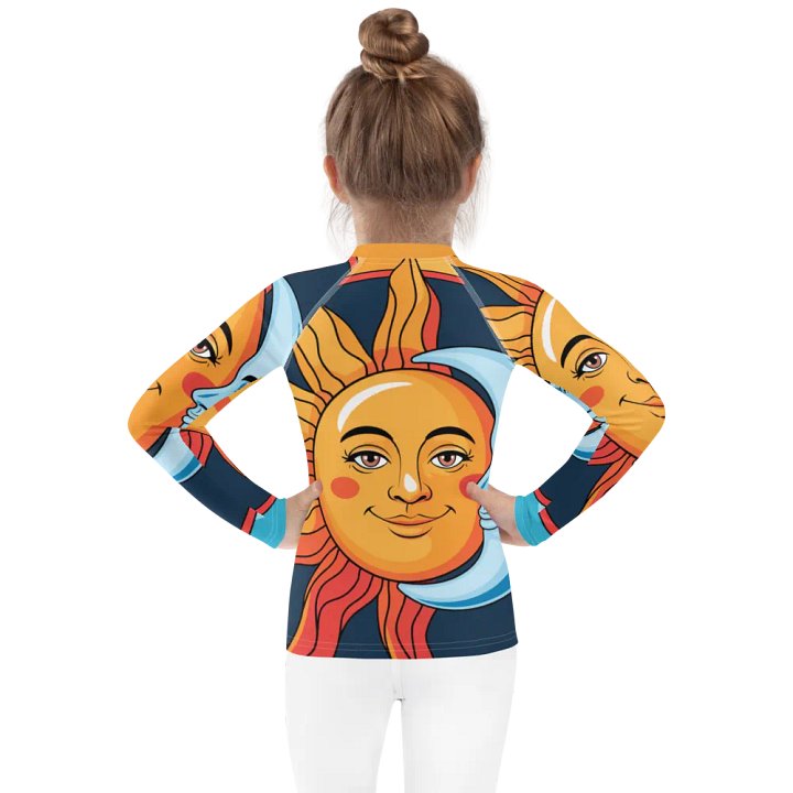 Graphic T-shirt product image (2)
