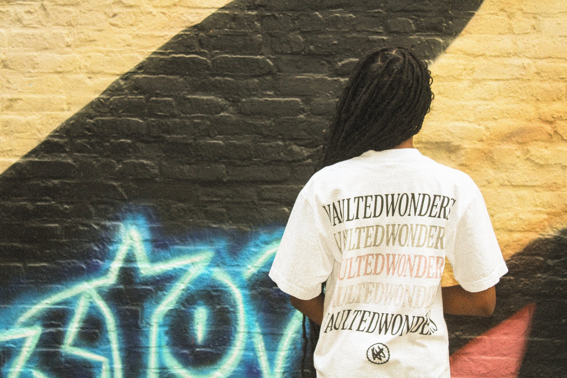 "Vaulted Girl" T-Shirt product image (4)