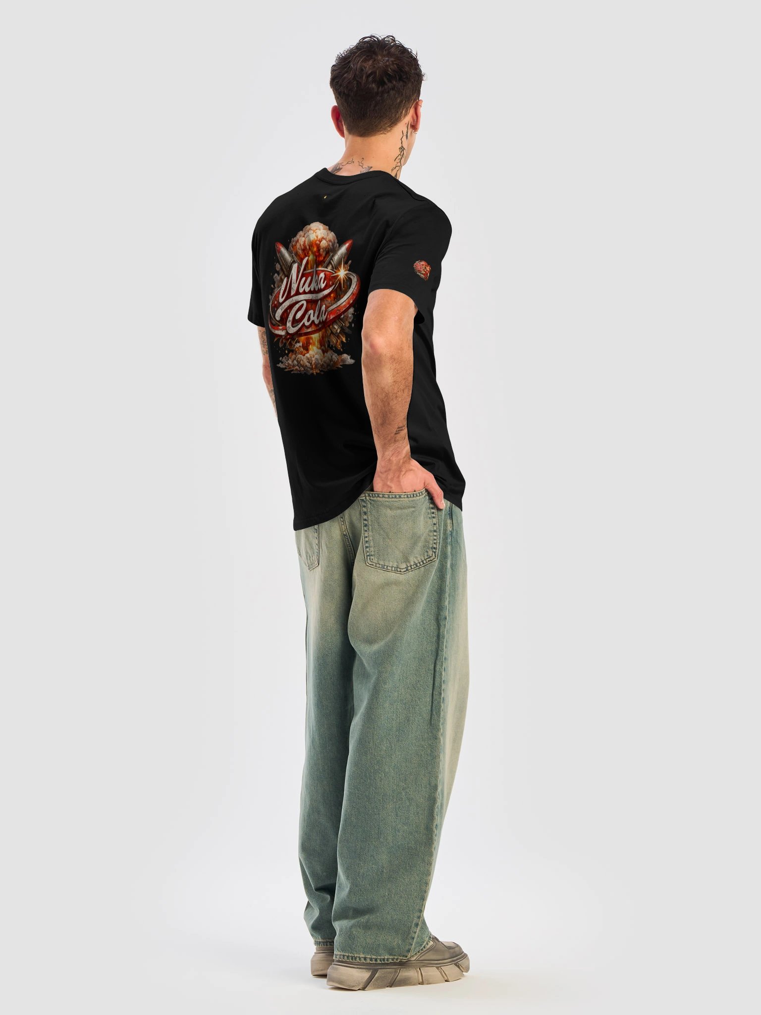 Stay Tuned to Travis Miles – Diamond City Radio Tee product image (7)