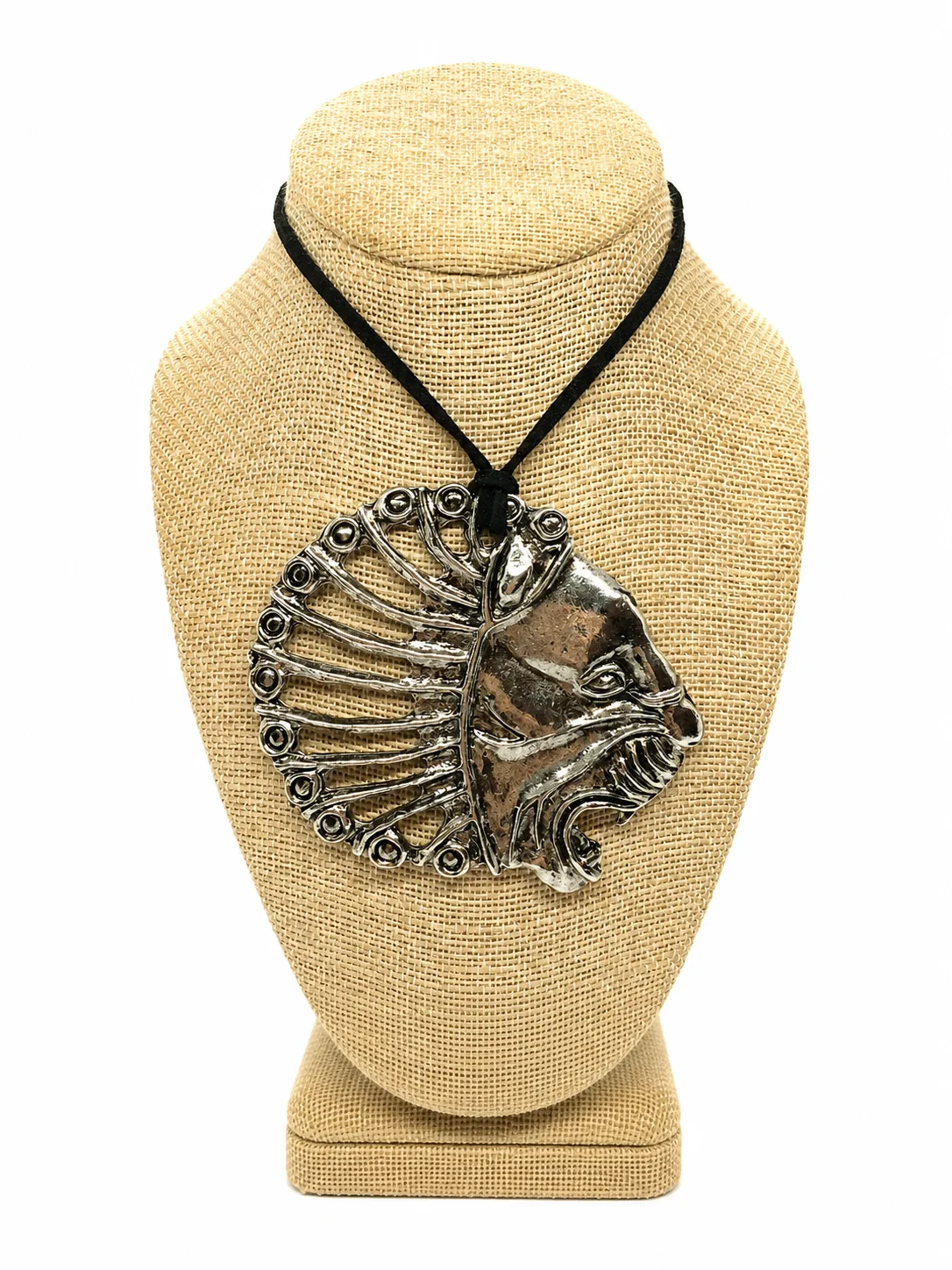 Lionheart Necklace product image (1)