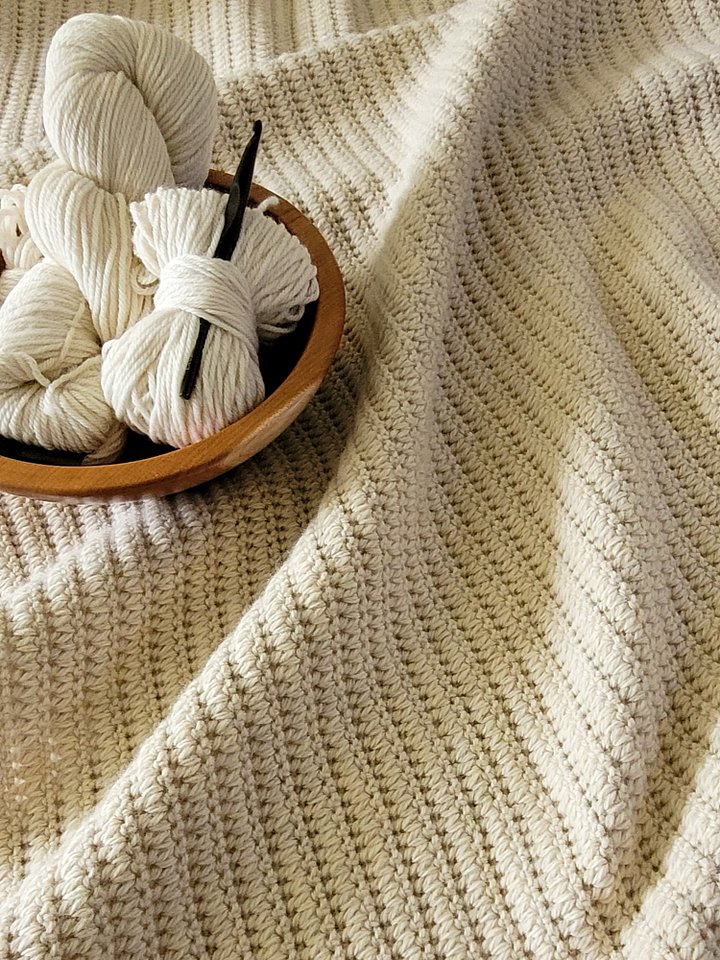 Hand in Hand Blanket Crochet Pattern product image (2)
