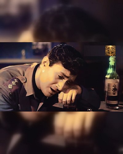 Kabhi Khud Pe Kabhi Haalaat Pe | COLORIZED IN HD by Cinema Forge Ai 🥃🕯️

“Kaun rota hai kisi aur ki khaatir aye dost...

Sabk...