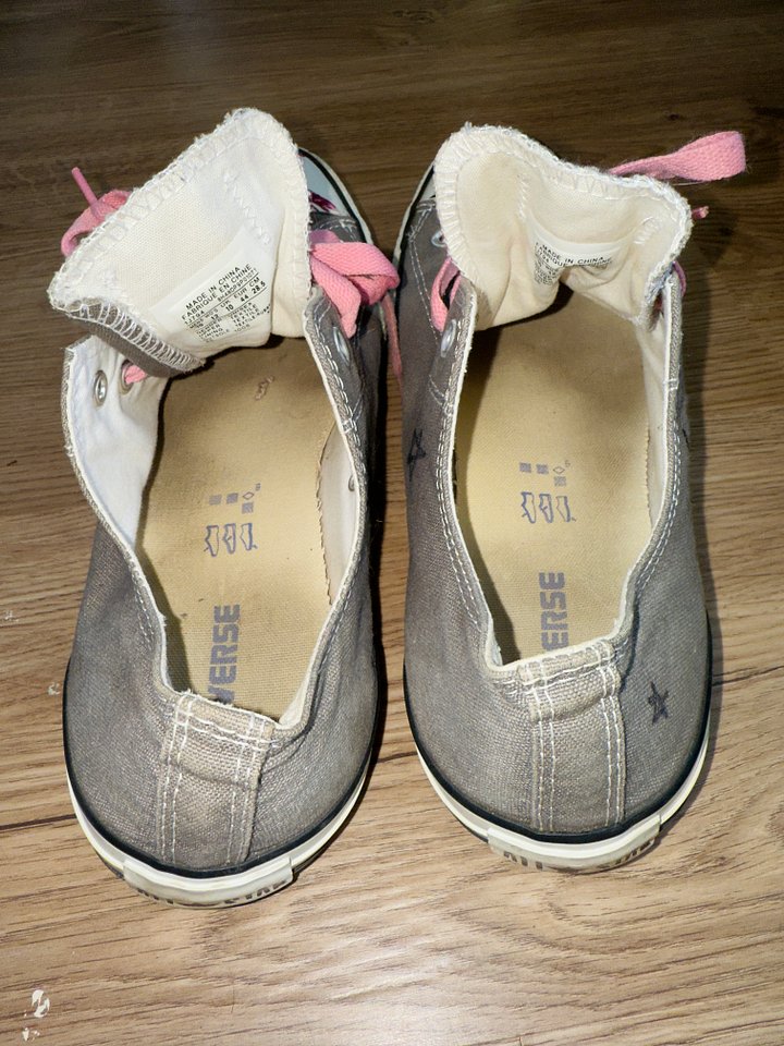 LEYNA Customized Converse product image (2)