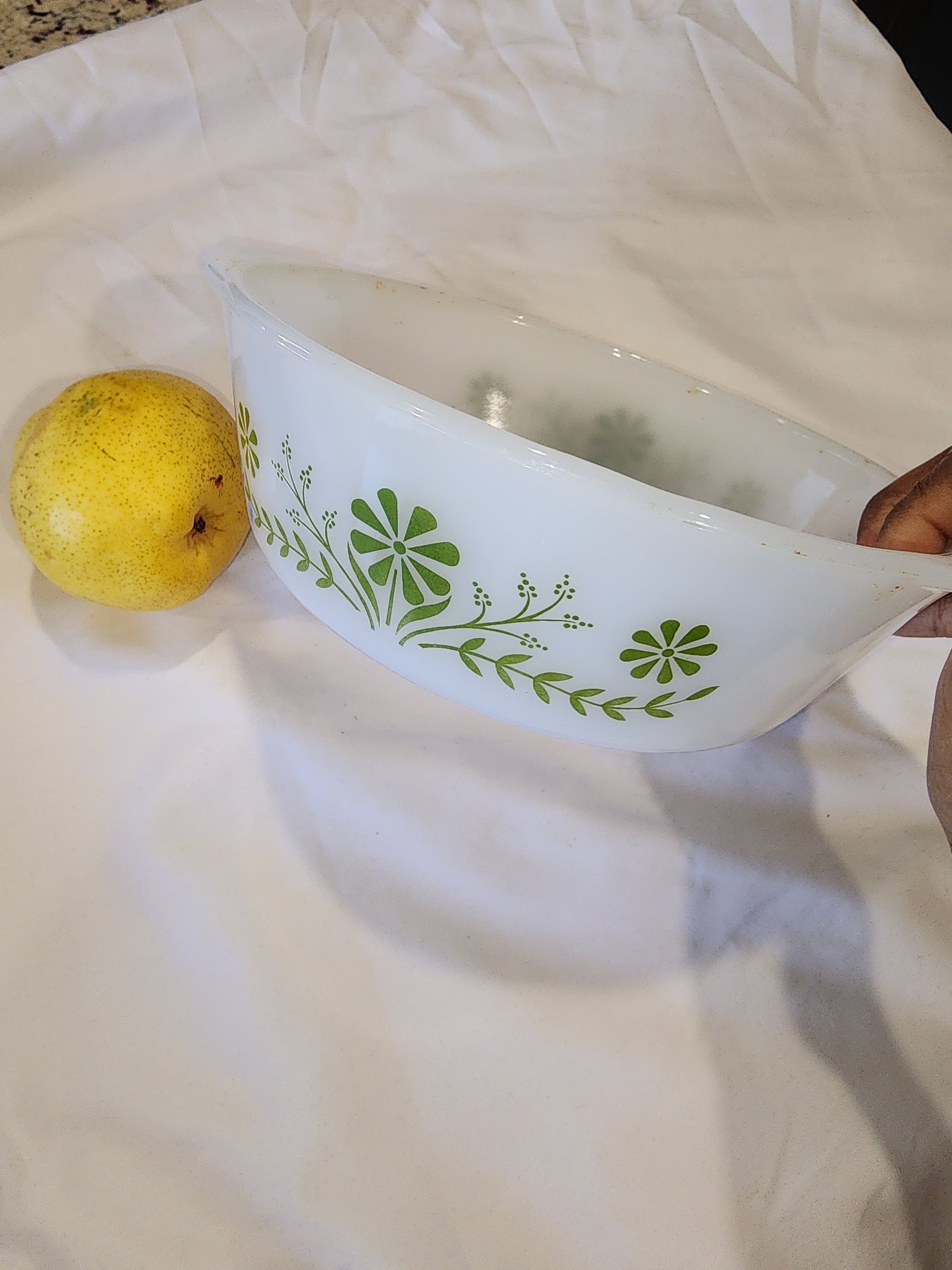 Vintage Glasbake “J2600” 1½-Qt Casserole Dish – White with Green Flowers product image (2)