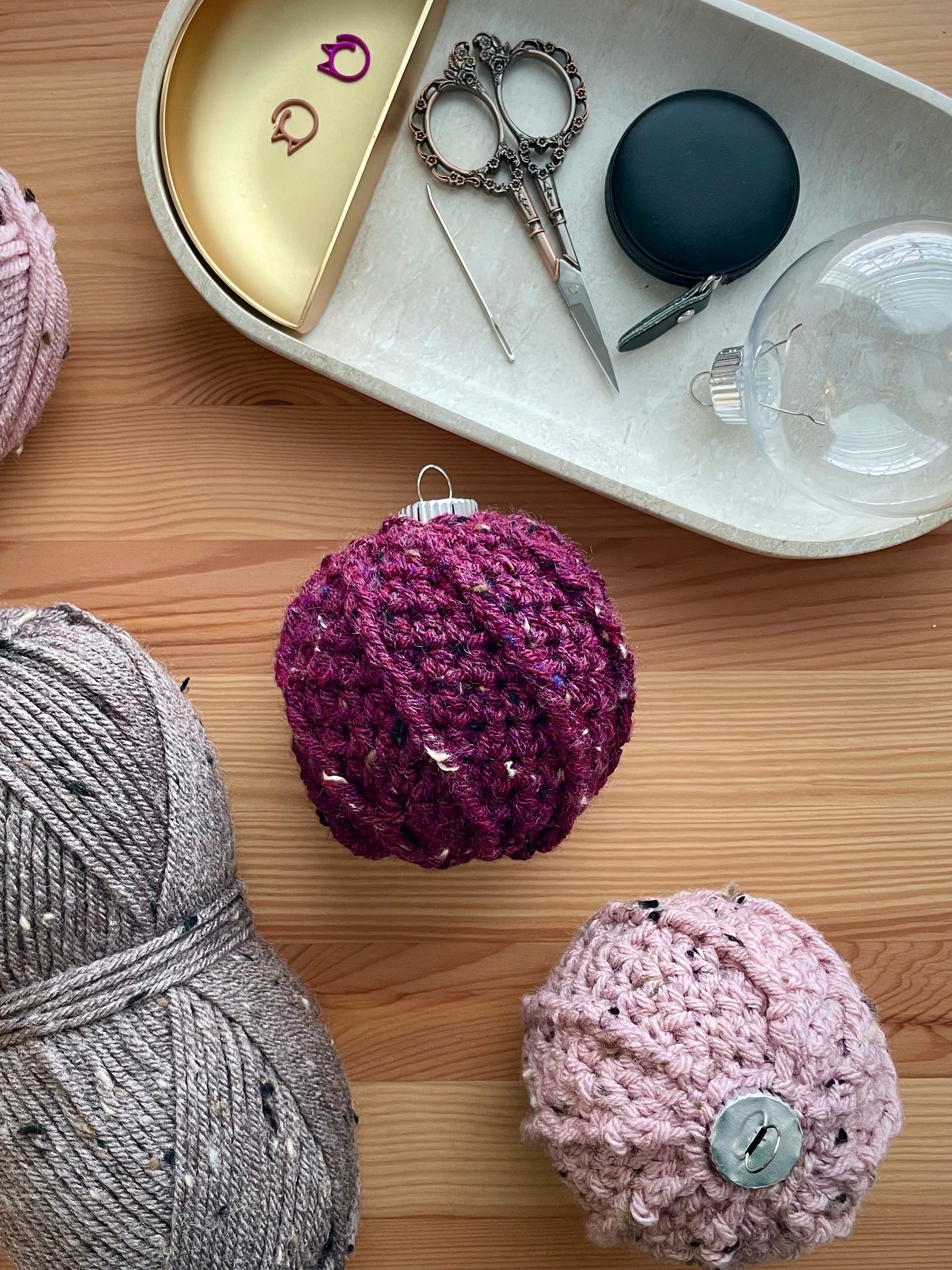 Cable Swirl Bauble Crochet Pattern | Instant PDF download with Chart and Photo Tutorial product image (6)
