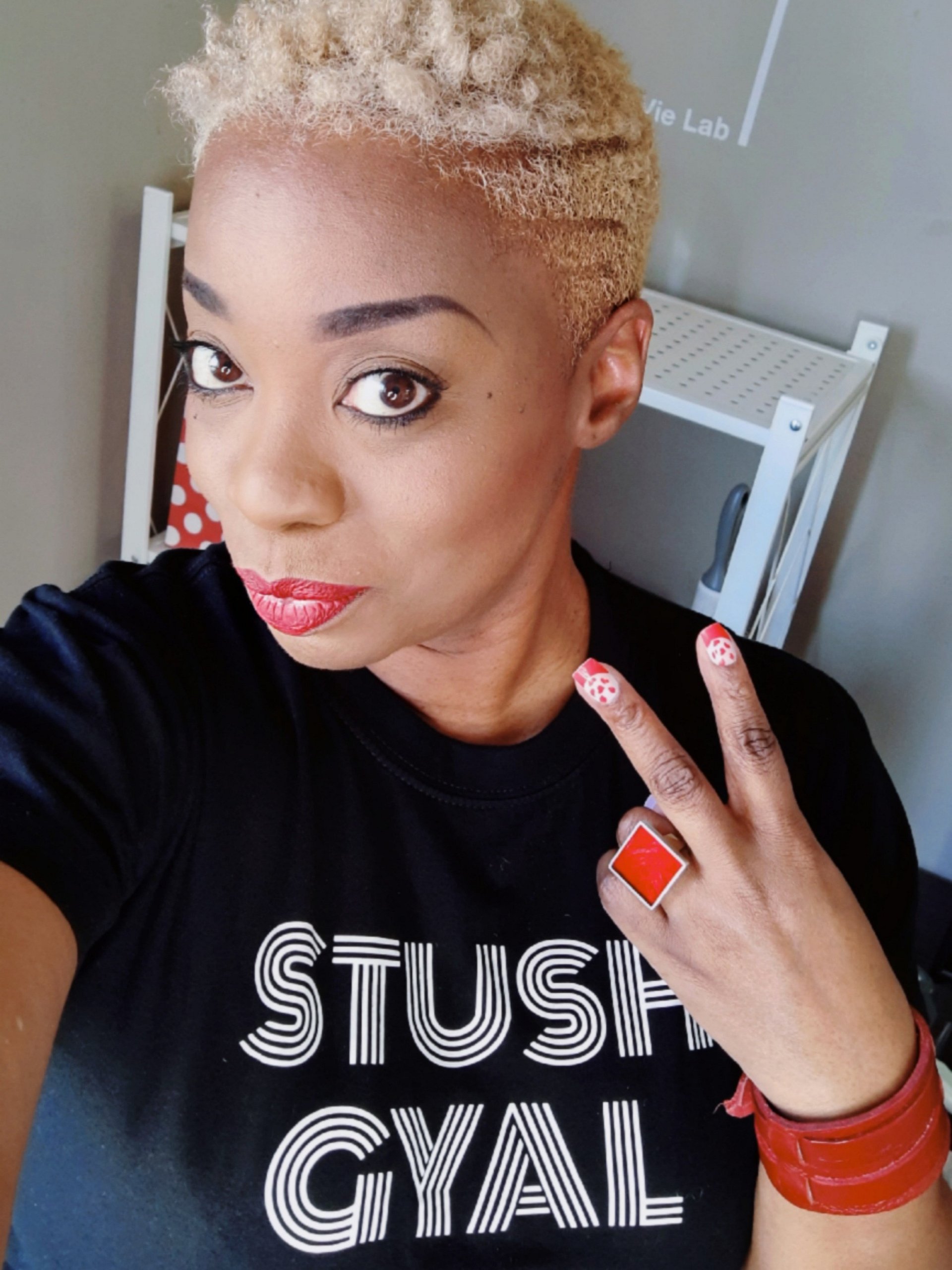 Stush Gyal T-Shirt BK product image (2)