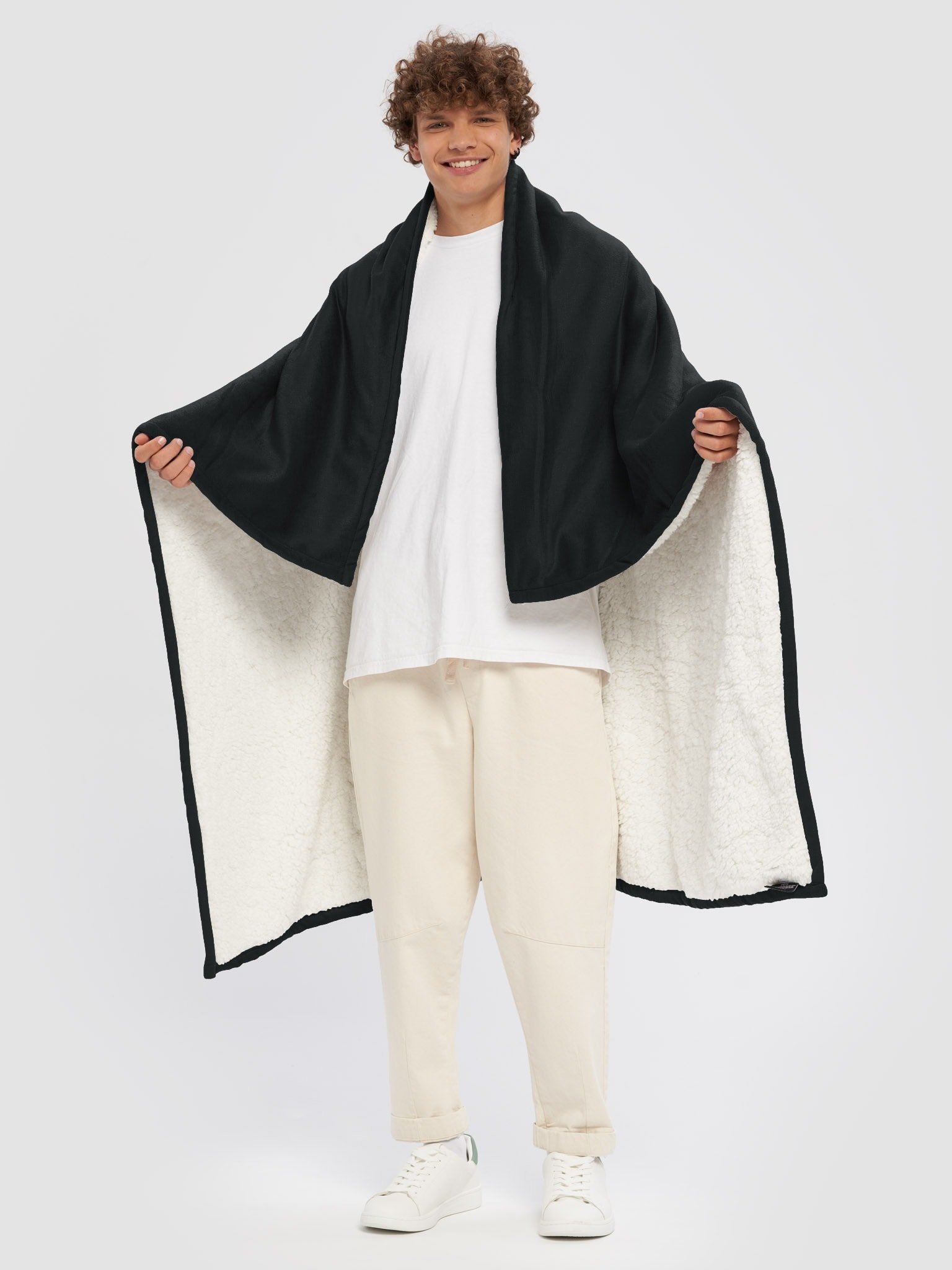 PolyProtecc Blanket (dark) product image (3)