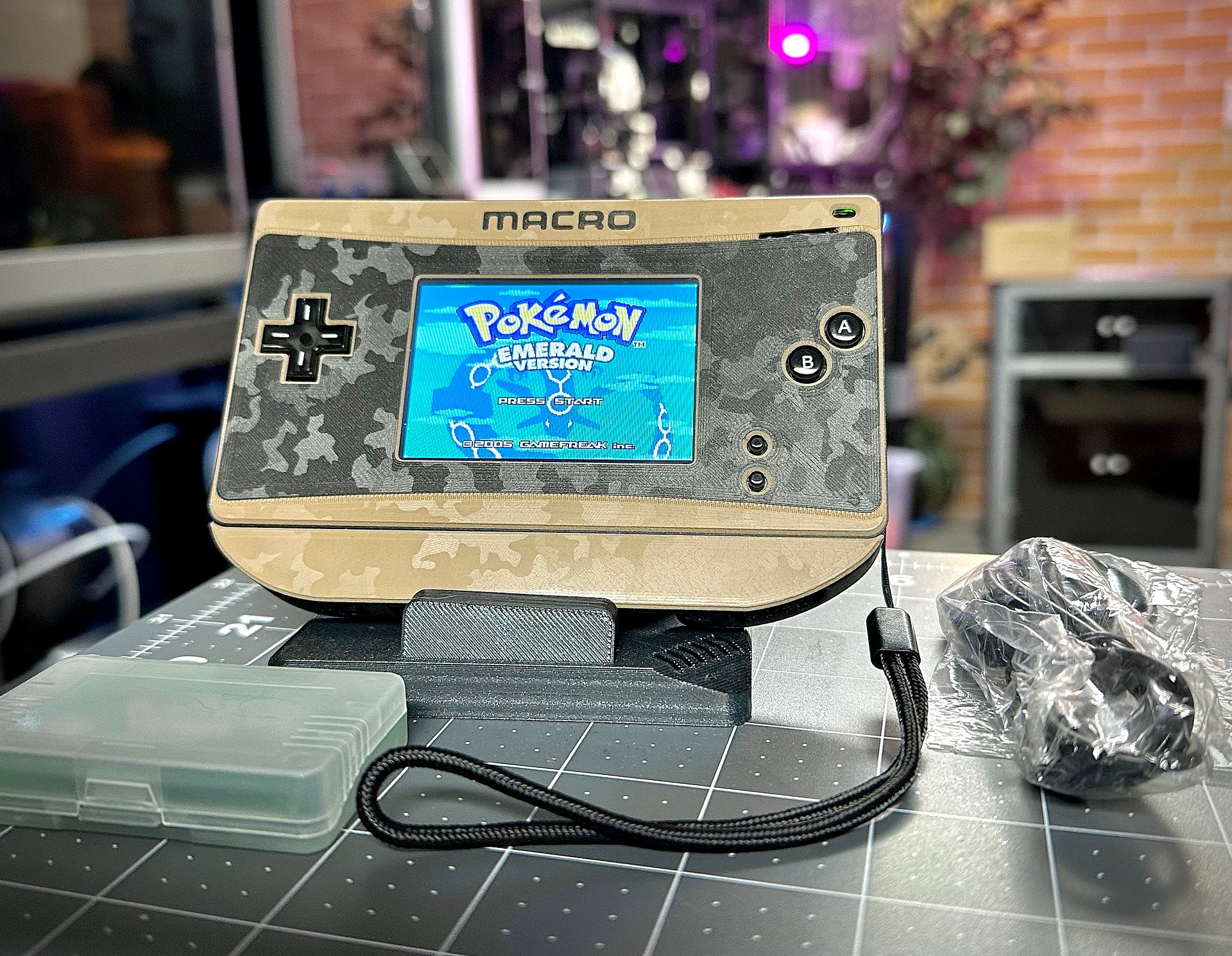 MacroSOS Console - CAMO Sand product image (1)
