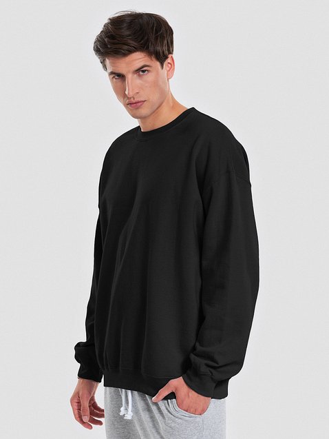 Photo showing Gildan Classic Crewneck Sweatshirt
