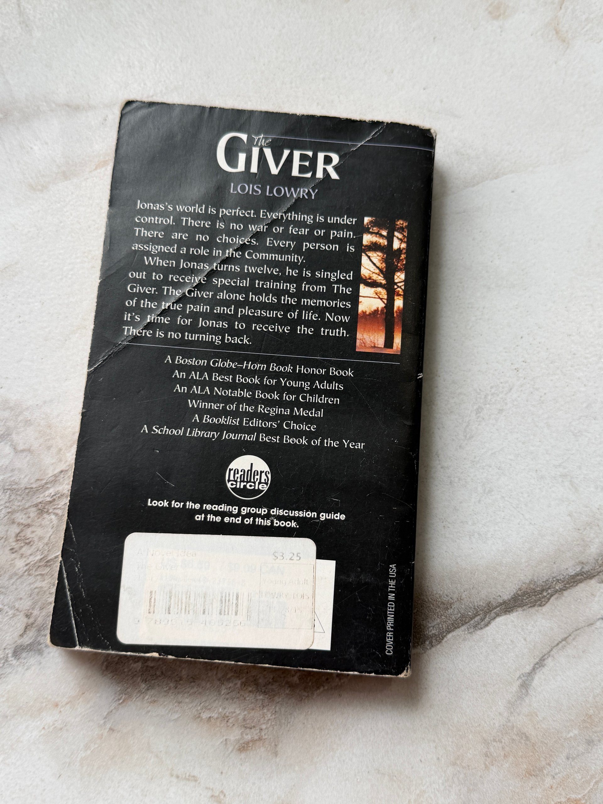 2002 | The Giver | Lois Lowry | Newbery Medal Classic Paperback product image (4)