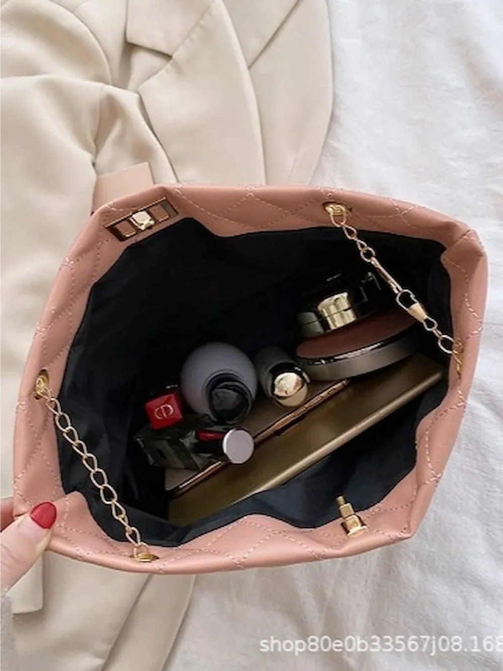 حقيبة كتف نسائية بتصميم مبطن - خفيفة وعملية product image (10)