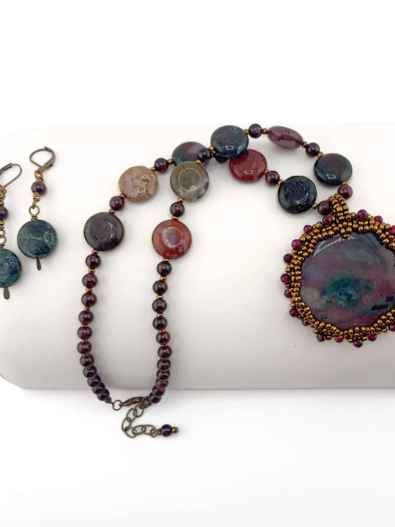 Fancy Jasper and Garnet Bezeled Pendant Necklace Set product image (2)