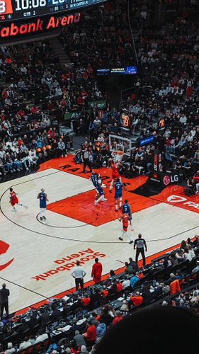 Asus Invited Me To My First Ever Raptors Game 🏀 And Gifted Me The ROG Ally X — A Portable Gaming Powerhouse That Goes Whereve...