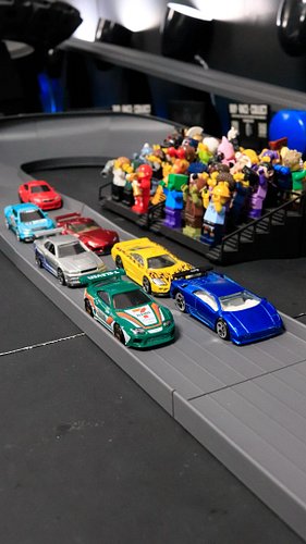 The top 9 cars of the distance championship are back to defend their position!

#supra #nissan #hotwheels #race #hotwheelstrack