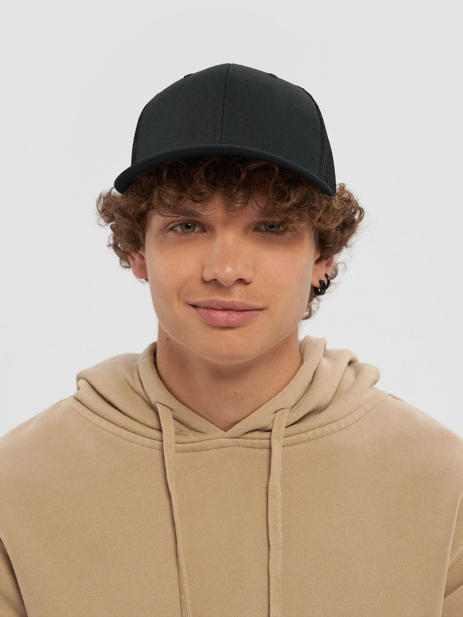 BLACKOUT TRUCKER HAT product image (5)